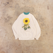 画像をギャラリービューアに読み込む, Sunflower printed sweat pullover【A0752】