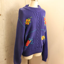 画像をギャラリービューアに読み込む, Flower motif sweater【A0375】