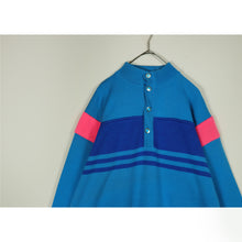 画像をギャラリービューアに読み込む, Light blue × vivid pink knit sweater【A0652】