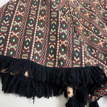 画像をギャラリービューアに読み込む, Total pattern fringe poncho【B0211】