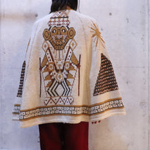 画像をギャラリービューアに読み込む, Native pattern knit poncho【B0263】