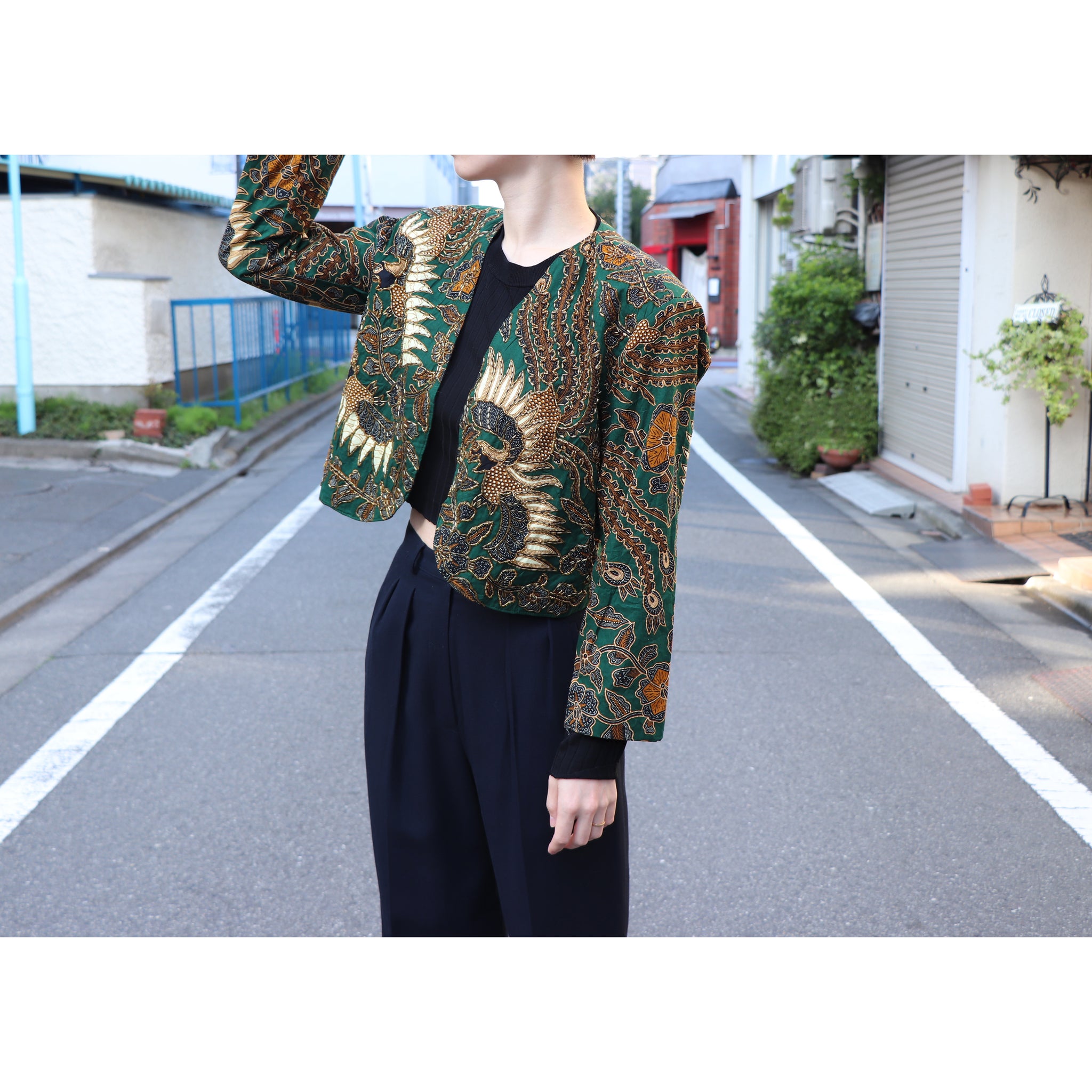 Total pattern jacket with beads【B0289】 – SZIMPATIKUS Used