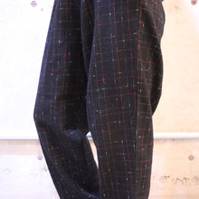 画像をギャラリービューアに読み込む, Cross line tapered pants【C0271】