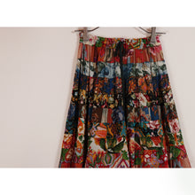 画像をギャラリービューアに読み込む, Switching flower long skirt【C0342】